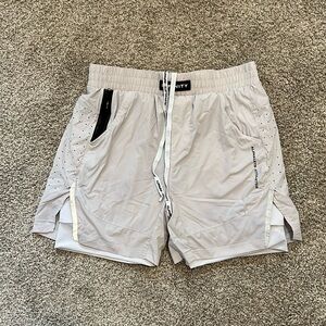 Alphalete Infinity Speed Short 5.5” M